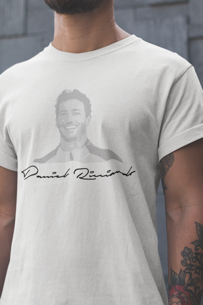 Daniel Ricciardo 3 T-Shirt - Visa RB F1 Formula 1 Gift - Silhouette Motorsport