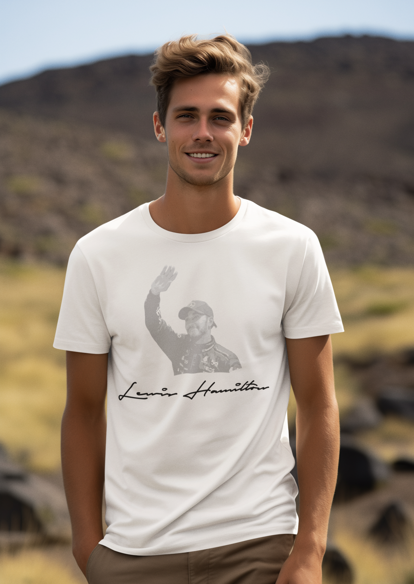 Lewis Hamilton 44 T-Shirt - Mercedes F1 Formula 1 Gift - Silhouette Motorsport